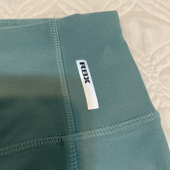 Mint Workout Leggings- Criss Cross style LG - Picture 4 of 6